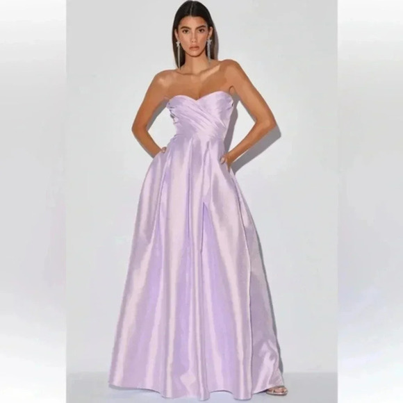 LuLus stunning 🤩 purple sparkle maxi dress with pockets size M - Picture 1 of 9